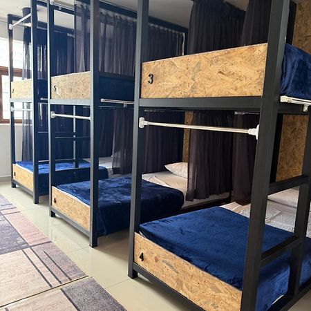 Mix Hostel Kl By Chillout Hostel Petaling Jaya Bagian luar foto